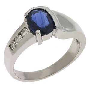 Sapphire./ Diamond Ring