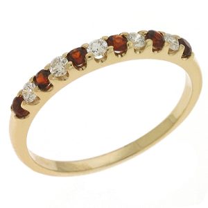 Garnet & Diamond Ring