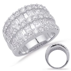 Platinum Diamond Fashion Ring