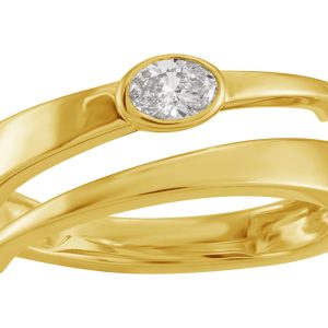 Yellow Gold Oval Diamond Ring